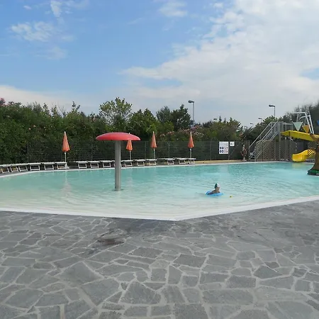 The Garda Village Σιρμιόνε