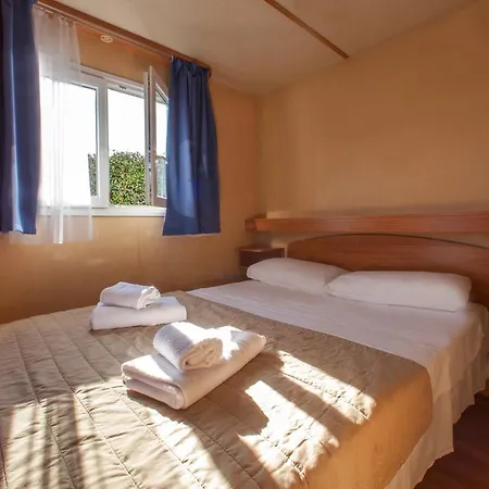 The Garda Village Πάρκο διακοπών Σιρμιόνε